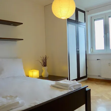 Apartment Charming Near City Center *